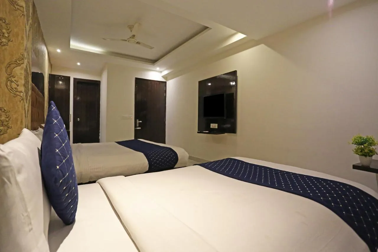Hotel Iconic Near Delhi Igi International Airport New Delhi