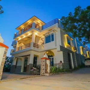 https://the-lavit-malhar-inn.udaipurhotels.org