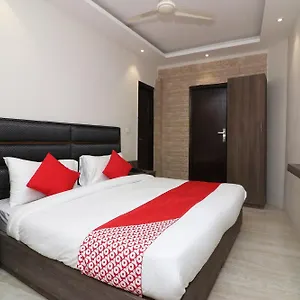https://oyo-flagship-48186-yadav-plaza-todapur.top-gurgaonhotels.com
